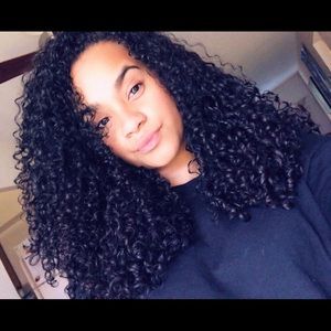 Meet your Posher, Kiana